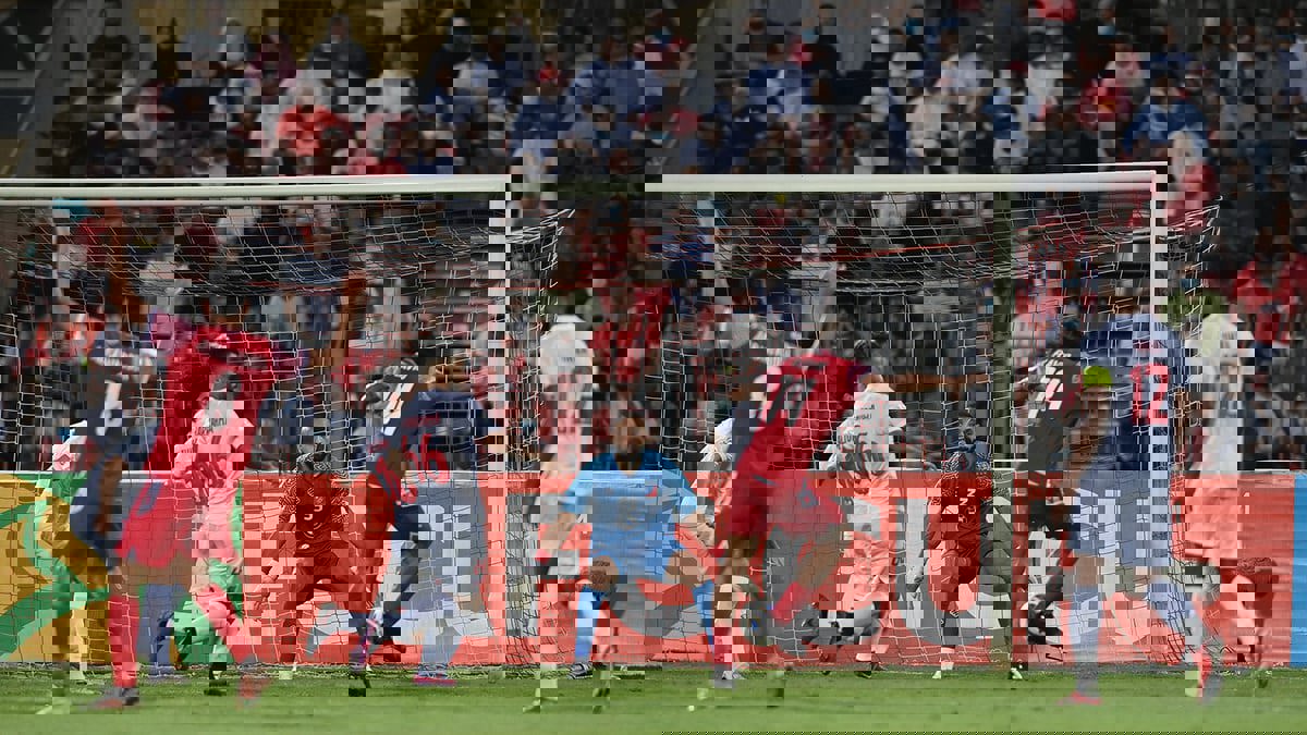 المحرق البحريني يفوز على الكويت ويخطف تذكرة المباراة النهائية لكأس الاتحاد الآسيوي