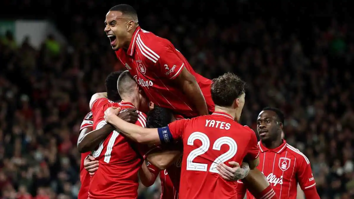 مدافع جديد على رادار برشلونة