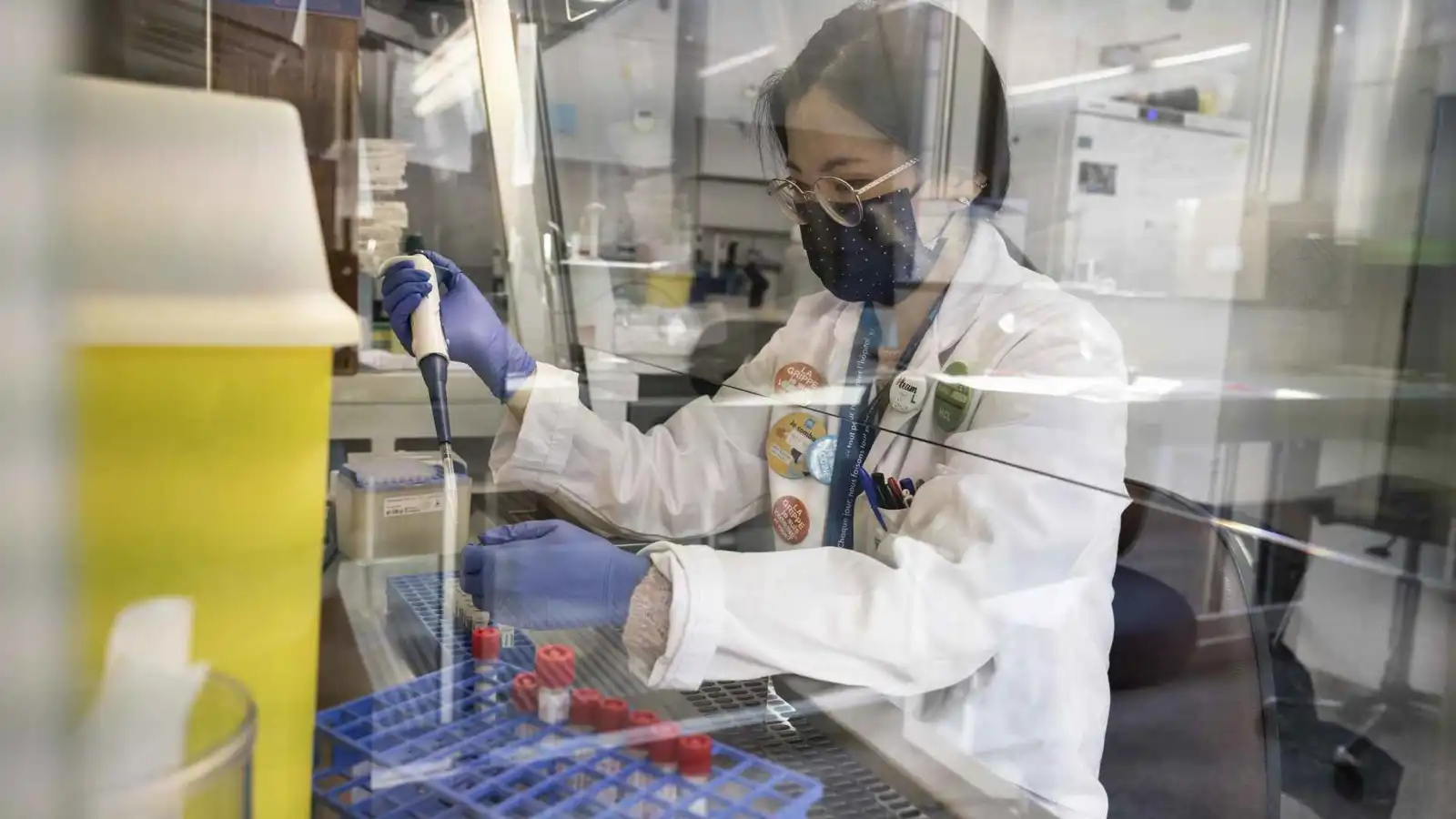 تحذيرات استخباراتية من تسخير الذكاء الاصطناعي لإطلاق جائحة وبائية جديدة