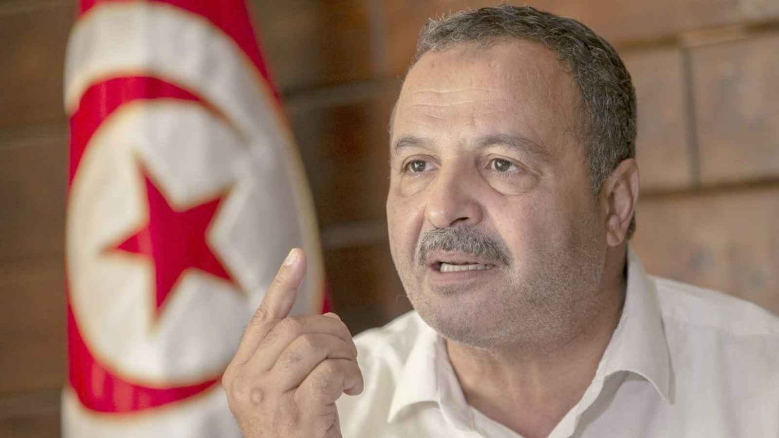 تونس.. منع المرشح الرئاسي عبداللطيف المكي من السفر والظهور الإعلامي