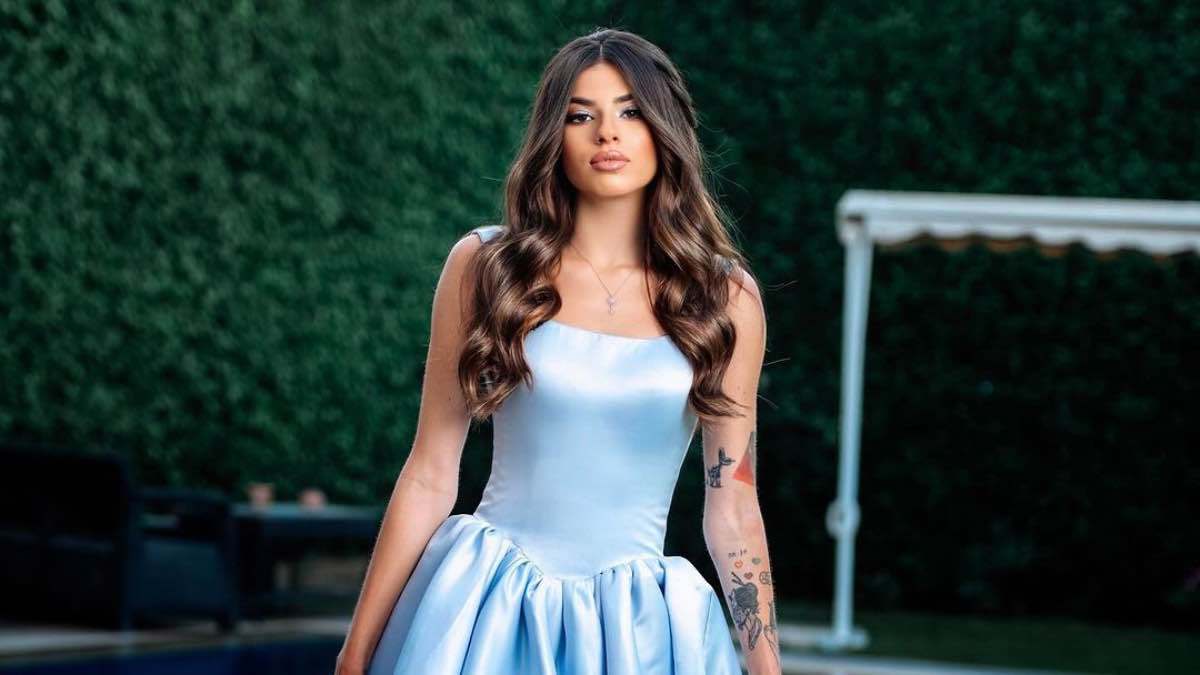 حفيدة فريد شوقي تثير الجدل بملابسها "الجريئة"