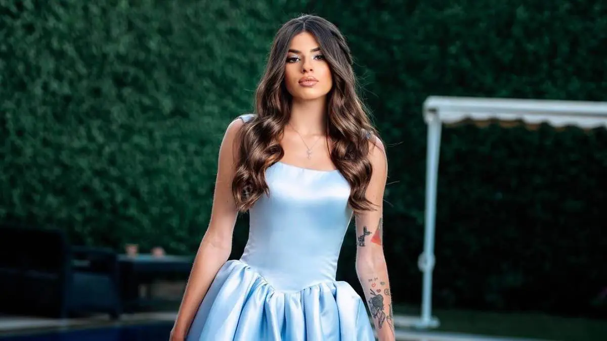 حفيدة فريد شوقي تثير الجدل بملابسها "الجريئة"