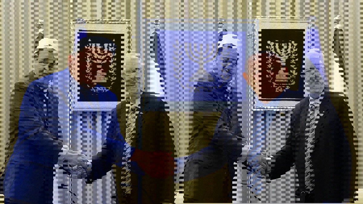 ضجة واسعة بعد تمجيد "إمام تونسي" لجيش الاحتلال الإسرائيلي (فيديو)