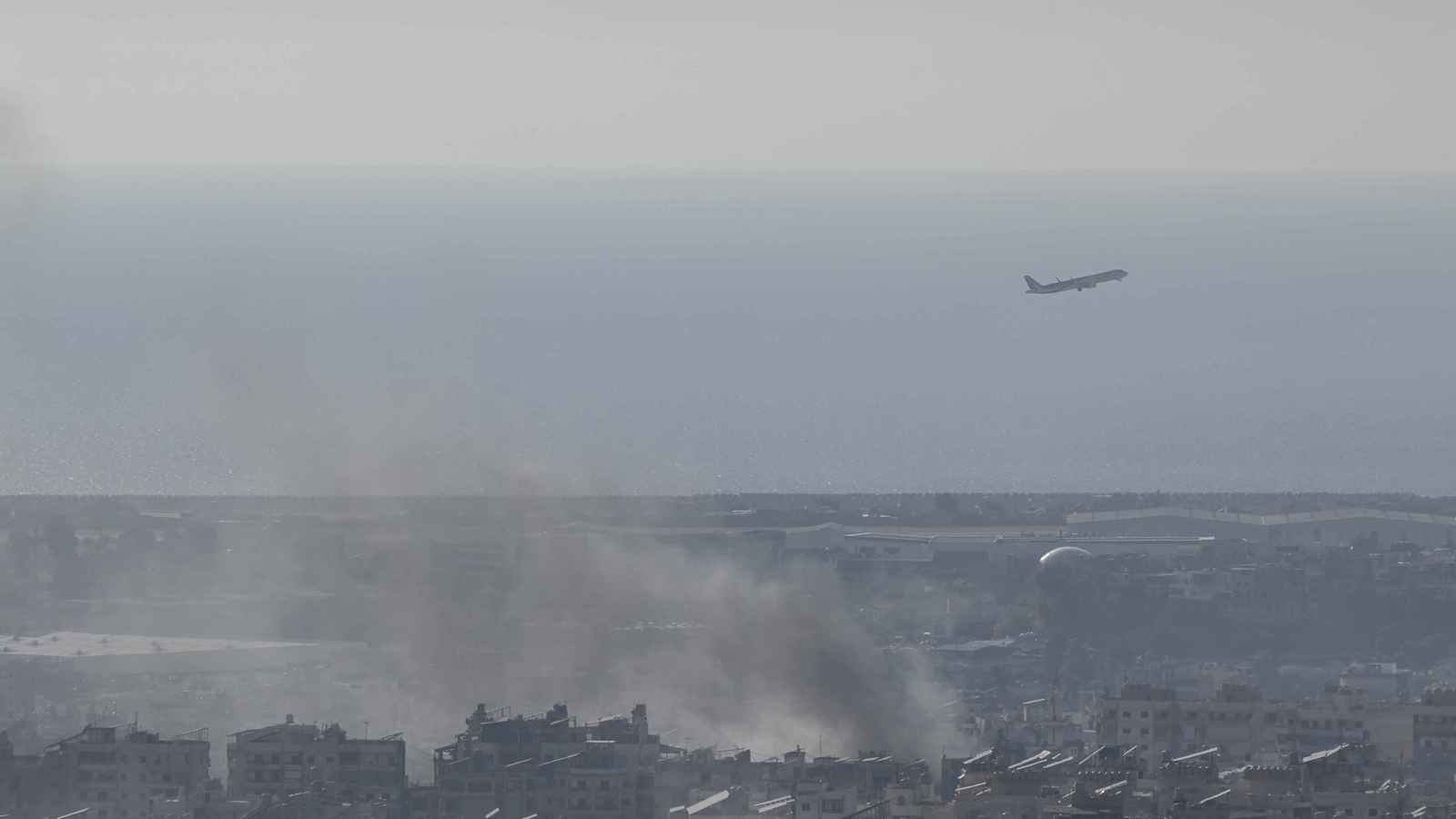 بين الضمانات والتطمينات.. هل تقصف إسرائيل مطار بيروت؟