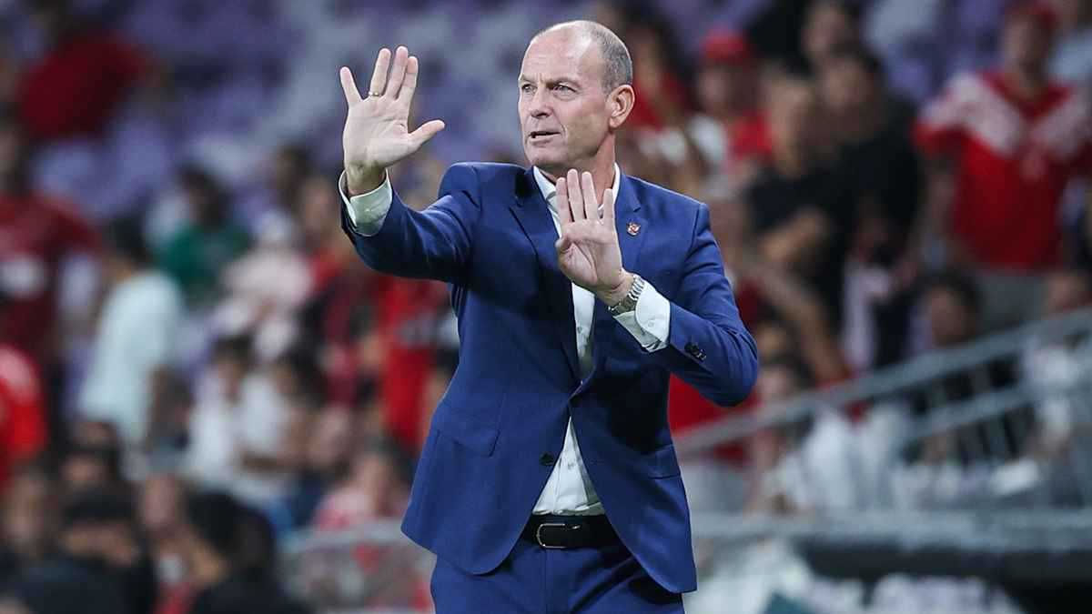 5 لاعبين فجّروا غضب توروب بعد خسارة الأهلي أمام إنبي 