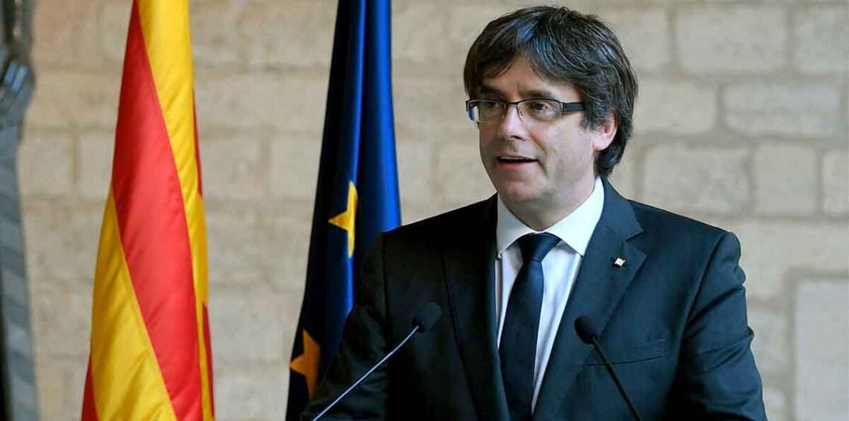 رئيس برلمان كاتالونيا يرجئ جلسة تنصيب كارليس بوتشيمون