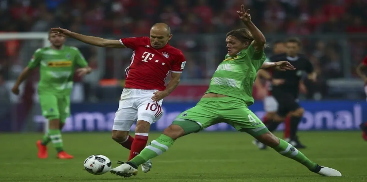 بايرن ميونخ ينفرد بصدارة البوندسليغا بفوزه على بروسيا مونشنغلادباخ