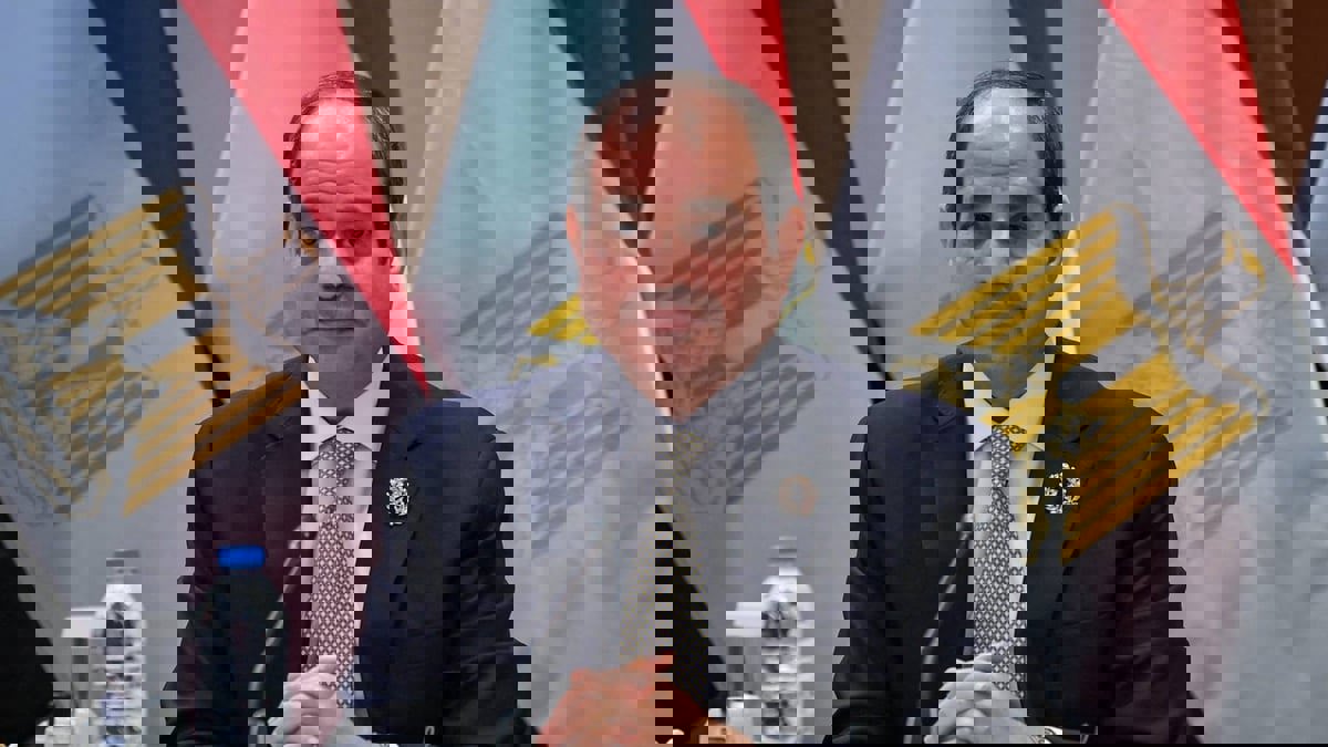 غداة مقتل 11 عسكريا.. السيسي يؤكد أهمية استمرار المشروعات العملاقة في سيناء