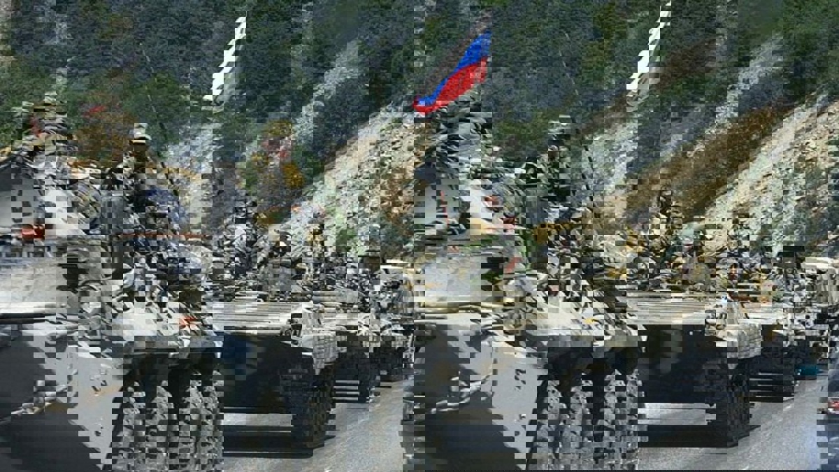 المرصد السوري: قوات روسية تعبر الفرات وتصل إلى مشارف كوباني