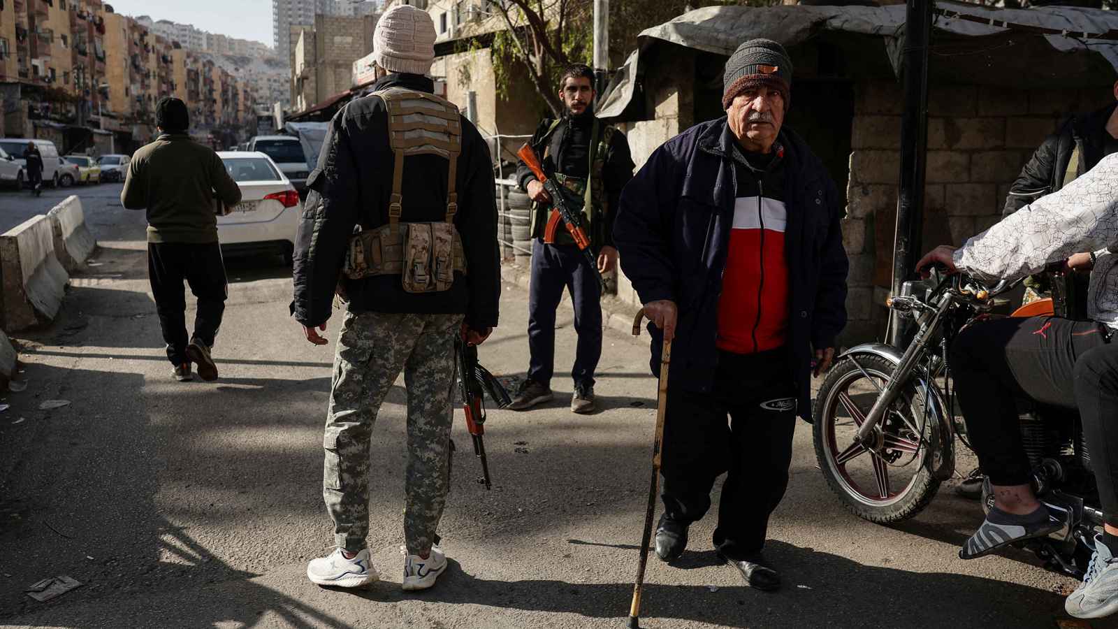 أحداث طرطوس.. توترات أمنية تضع السلطات الجديدة أمام تحديات كبيرة