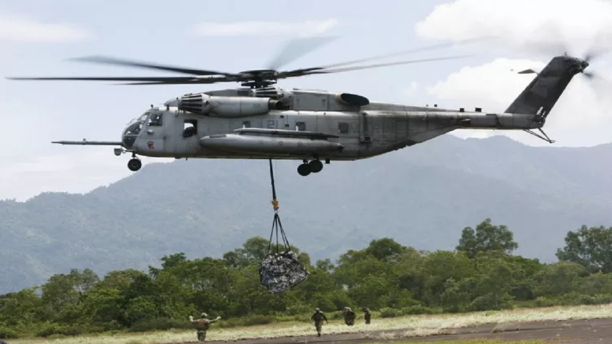 اختفاء هليكوبتر أمريكية على متنها 7 أشخاص قبالة هاواي