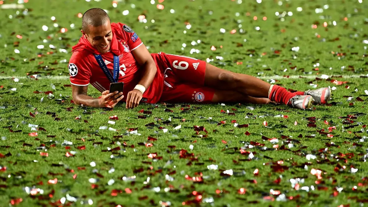 رسميا.. تياغو ألكانتارا يعلن رحيله عن بايرن ميونخ