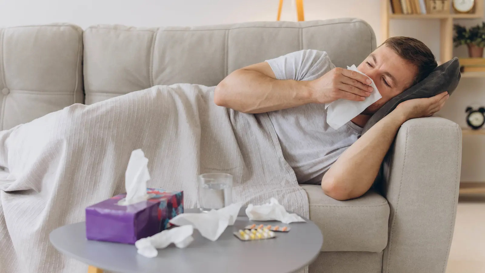 4 أسباب لإصابتك المتكررة بنزلات البرد.. إليك طرق الوقاية