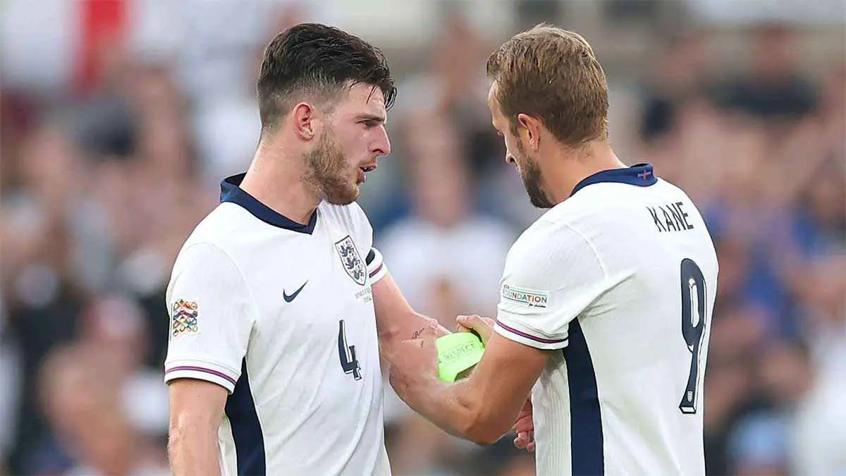 ديكلان رايس يكشف سبب رفضه ارتداء شارة قيادة إنجلترا أمام أيرلندا