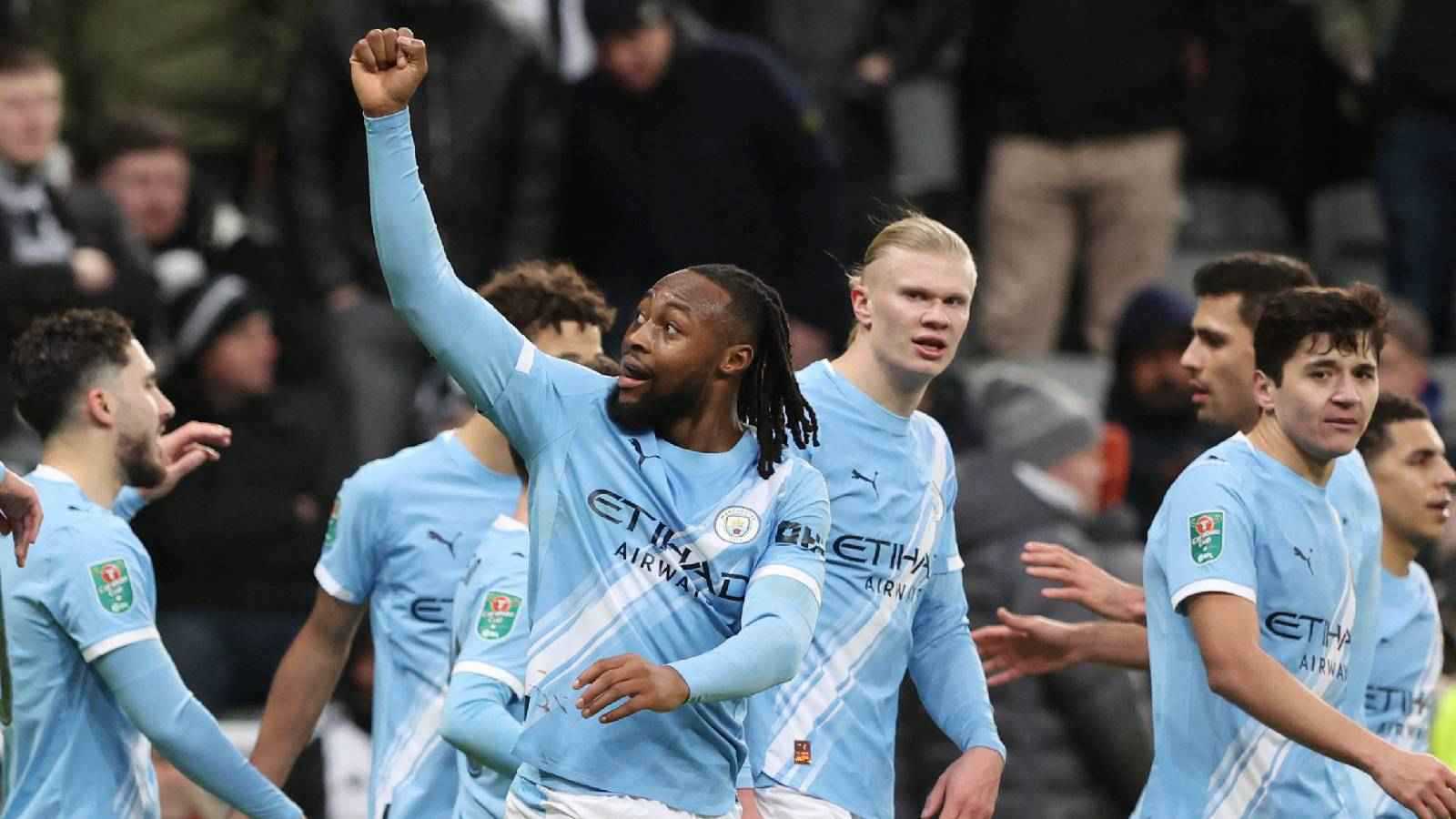 ليس سيمينيو.. أكثر لاعب أبهر جمهور مانشستر سيتي أمام نيوكاسل