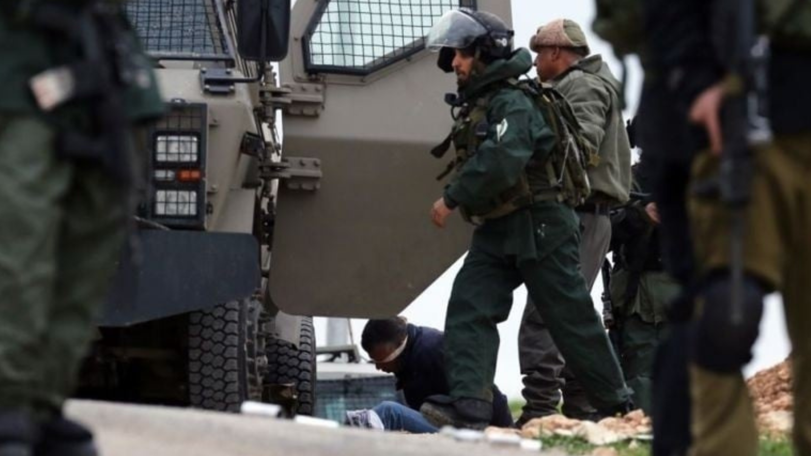 مقتل شاب فلسطيني برصاص إسرائيلي واحتجاز جثمانه في الضفة الغربية