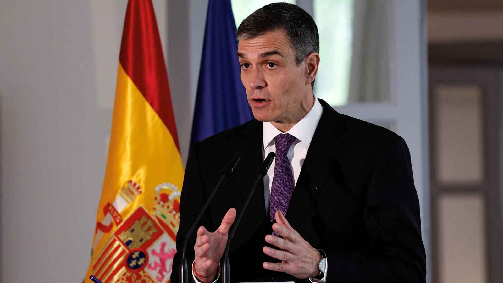 رئيس الوزراء الإسباني يدعو لعلاقات أكثر توازناً بين أوروبا والصين