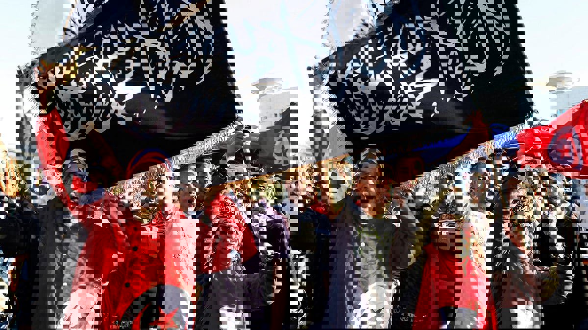 126 شخصية متورطة.. ملف تسفير المقاتلين يثير ضجة في تونس