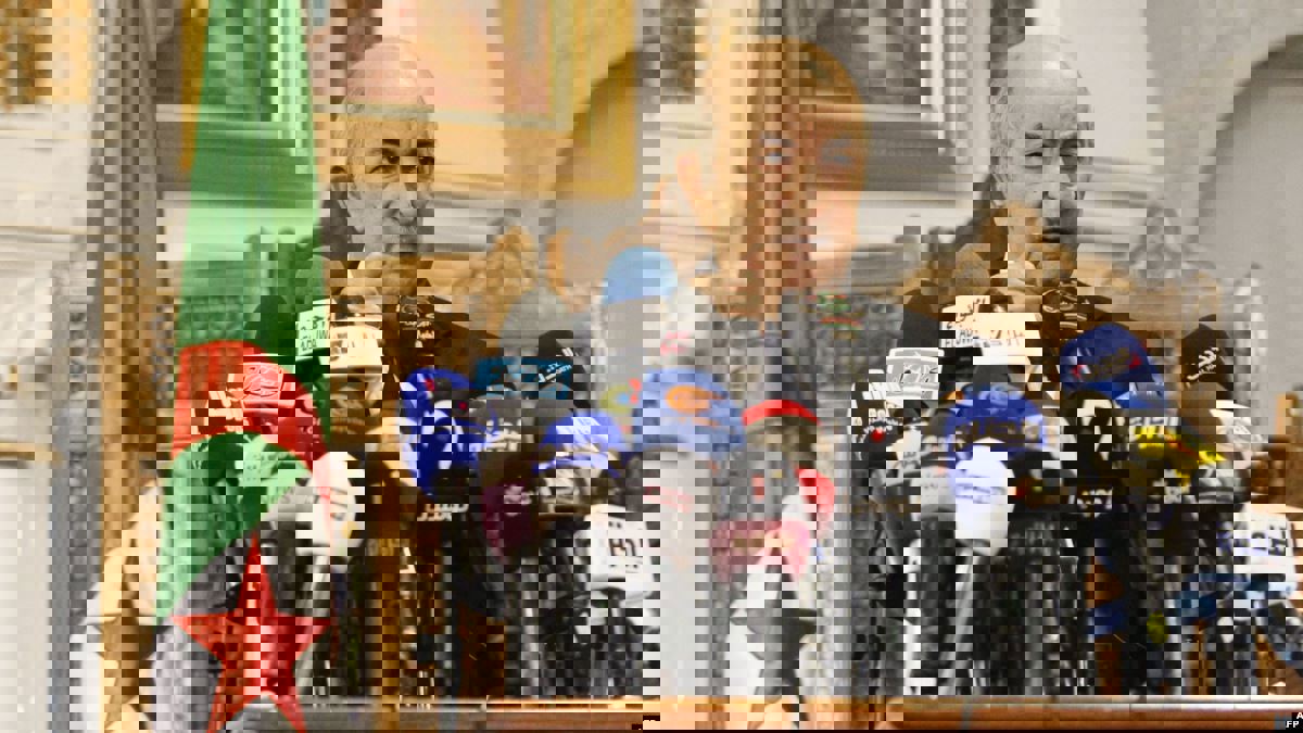 الجزائر تعرض تعديل "دستور بوتفليقة" على استفتاء شعبي ‎