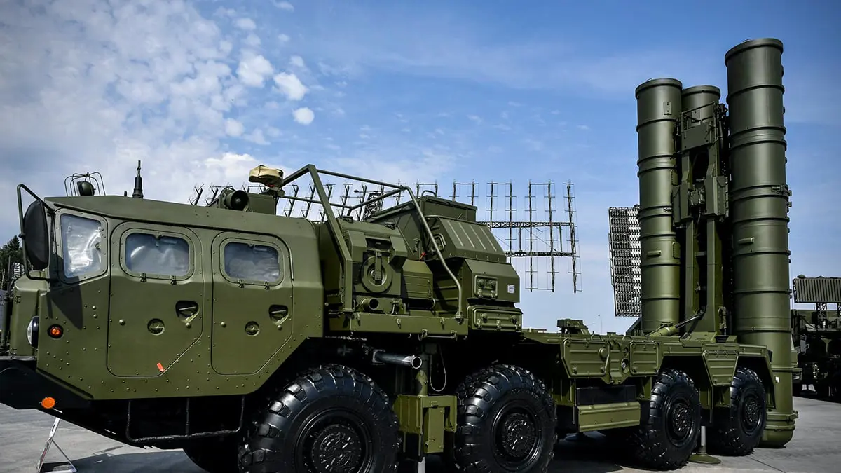 الهند تعلن بدء تسلّمها منظومة صواريخ "إس 400" الروسية