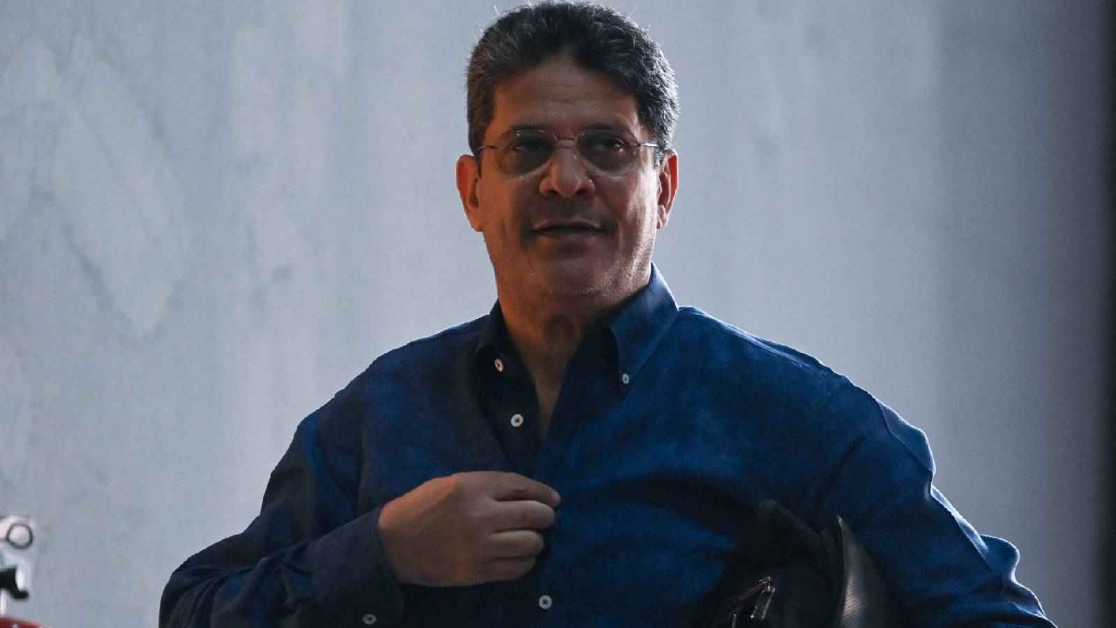 "أيمن الرمادي" يحسم الجدل حول مستقبله مع الزمالك (صورة)