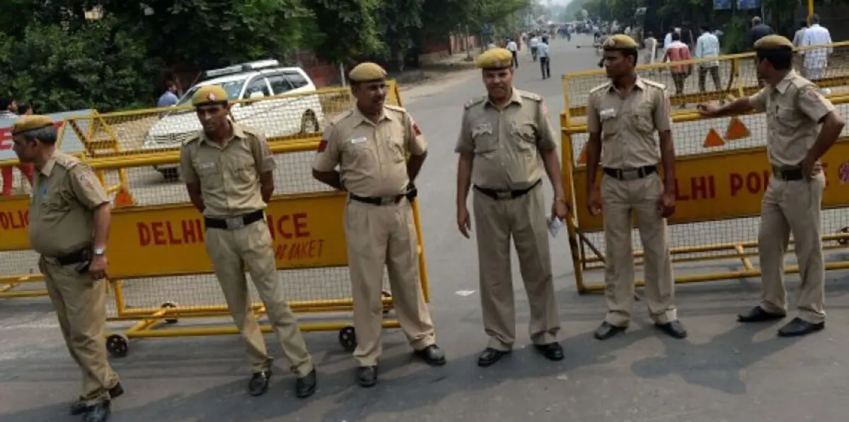 مقتل 3 و إصابة 20 إثر هجوم على موكب وزير هندي بكشمير