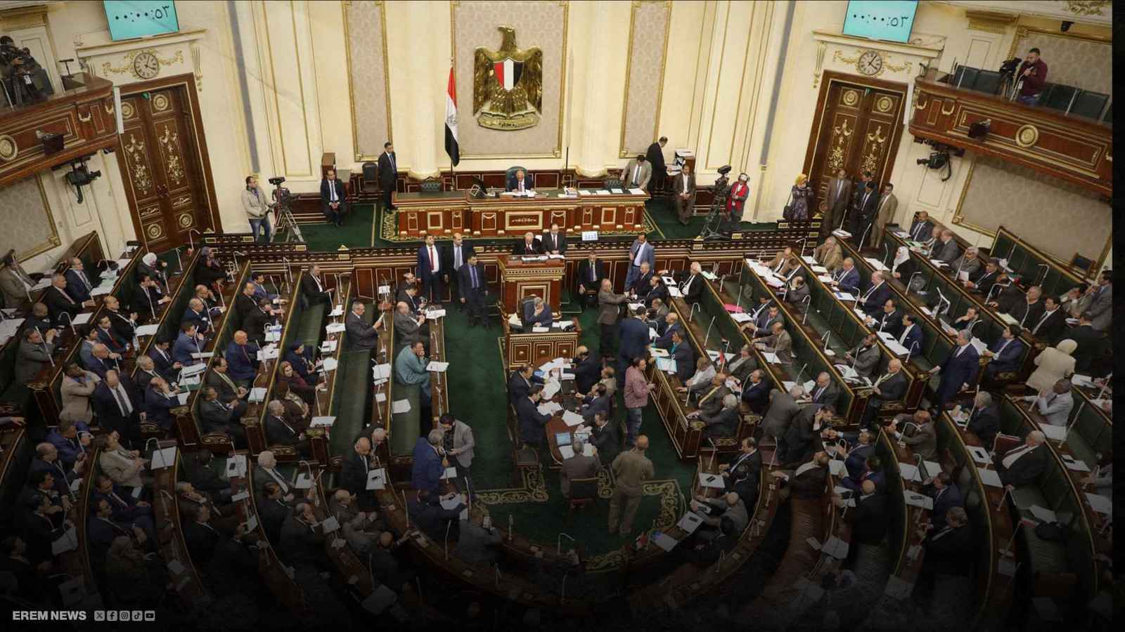 مصر.. الجدل يشتعل حول مراقبة الاتصالات ومواقع التواصل