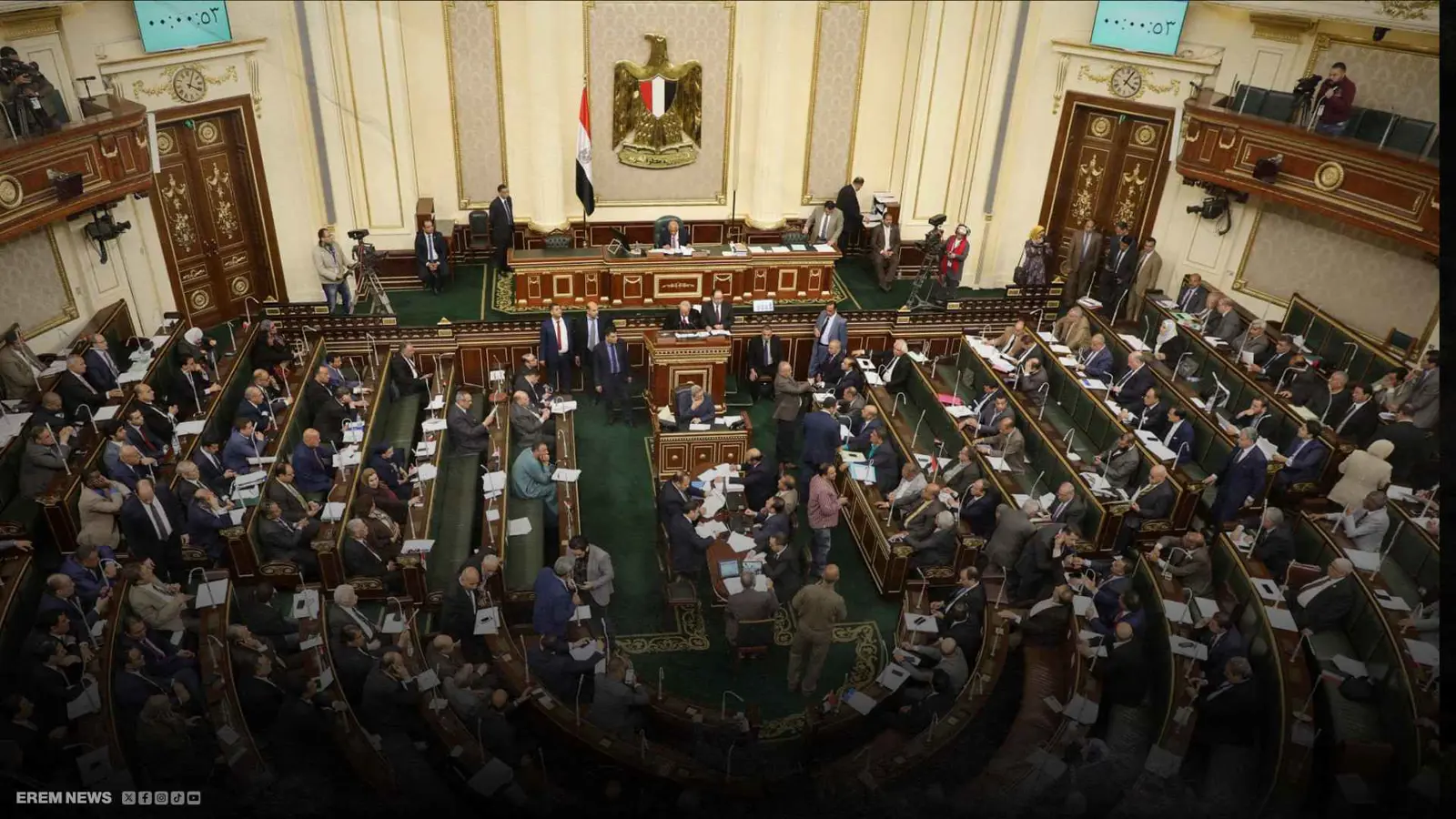 مصر.. الجدل يشتعل حول مراقبة الاتصالات ومواقع التواصل