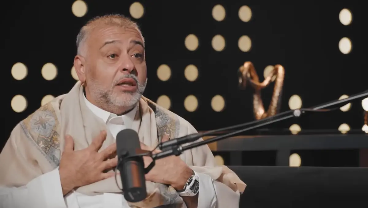 حسن البلام يكشف كيف خلّد اسم والدته وسر تسمية ابنته (فيديو)