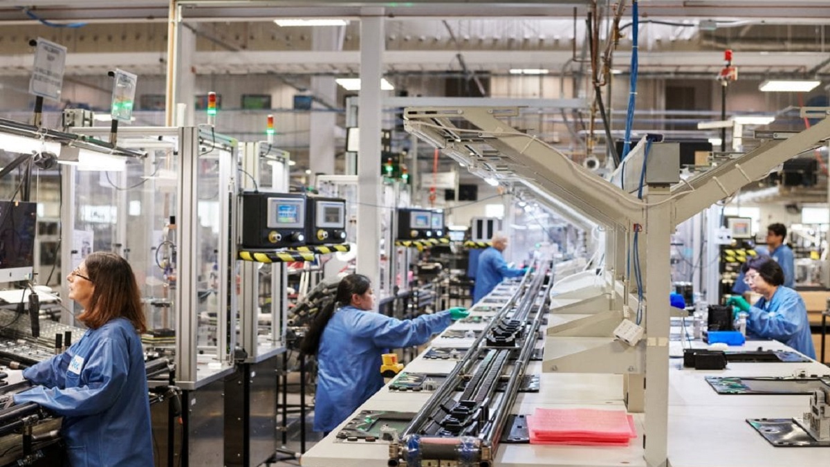 "سامسونغ" و"إل جي" تبدآن بإنتاج شاشات "آيفون 13"‎