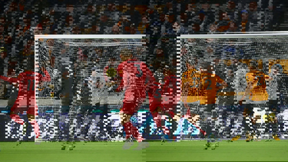 فيرمينو يقود ليفربول لتخطي وولفرهامبتون والحفاظ على صدارة ترتيب الدوري الإنجليزي (فيديو)