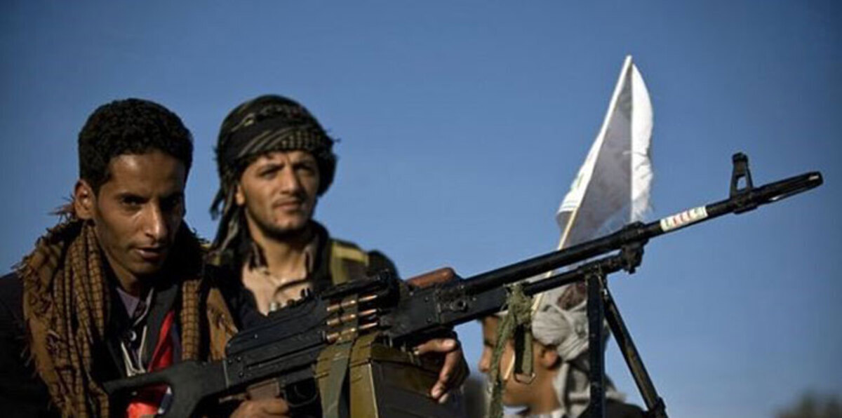 الحوثيون يحتجزون صحفياً ونشطاء في صنعاء