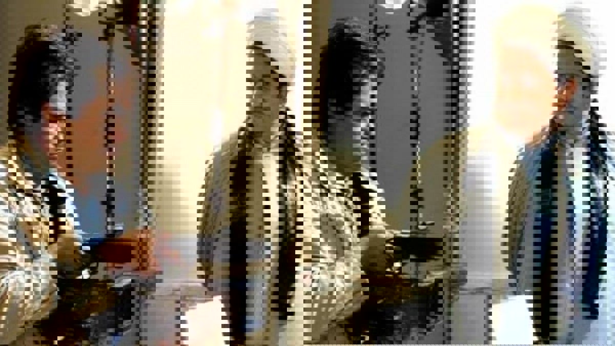 والد الصحفي الإيراني روح الله زم يكشف عن محاولات فاشلة لإنقاد ابنه من الإعدام