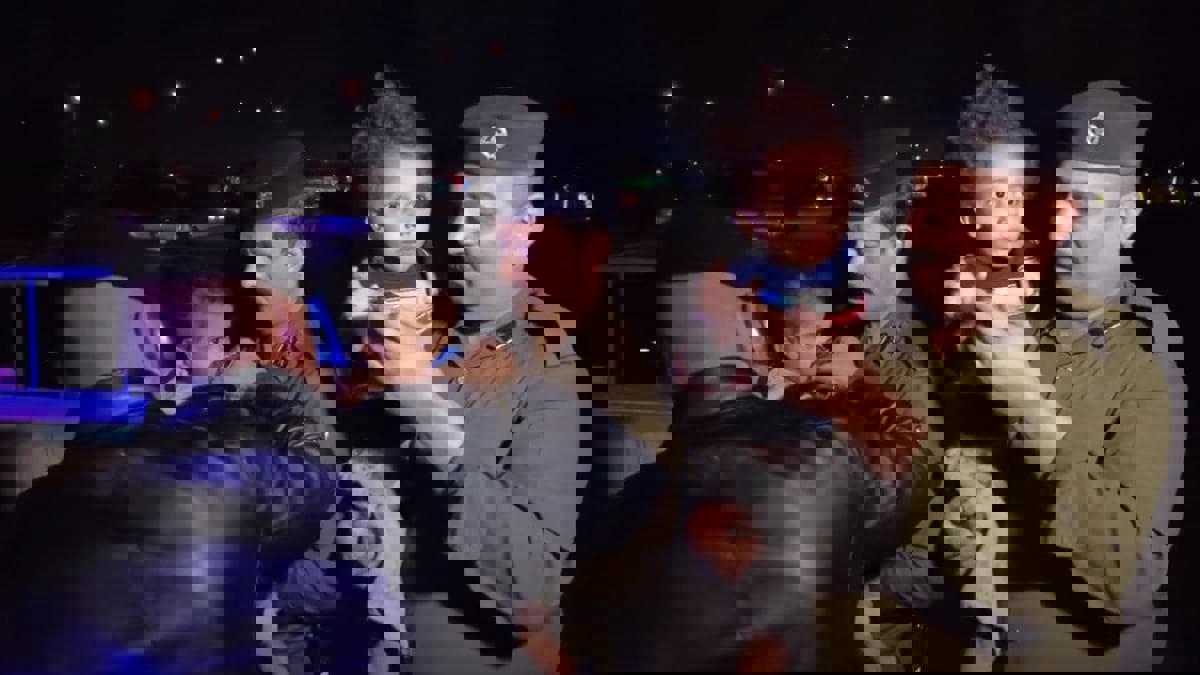 العثور على طفلين حبستهما أمهما داخل قفص في العراق (فيديو)