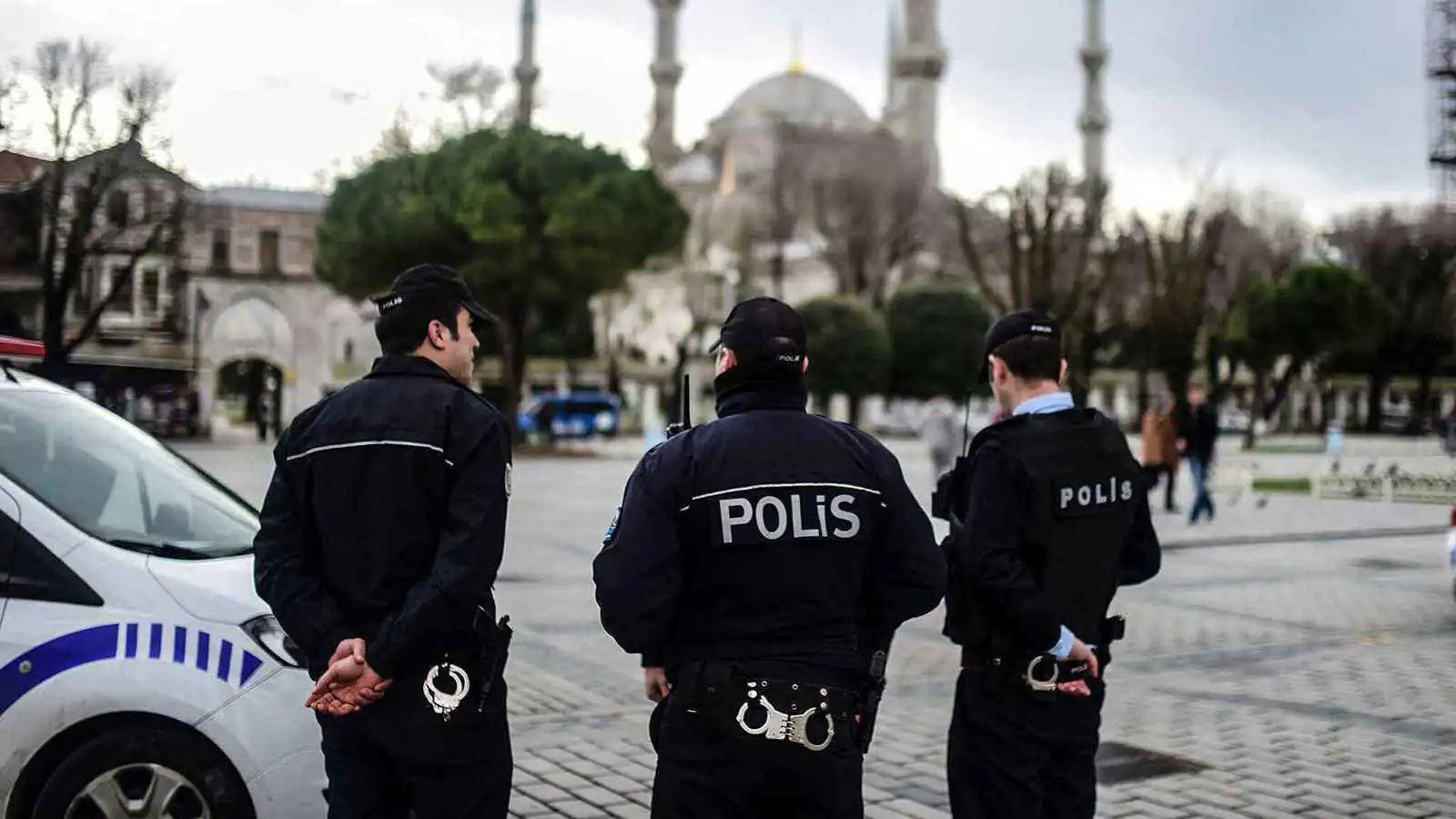 تركيا.. اعتقال أحد أشهر الوجوه الإعلامية بقضية مخدرات