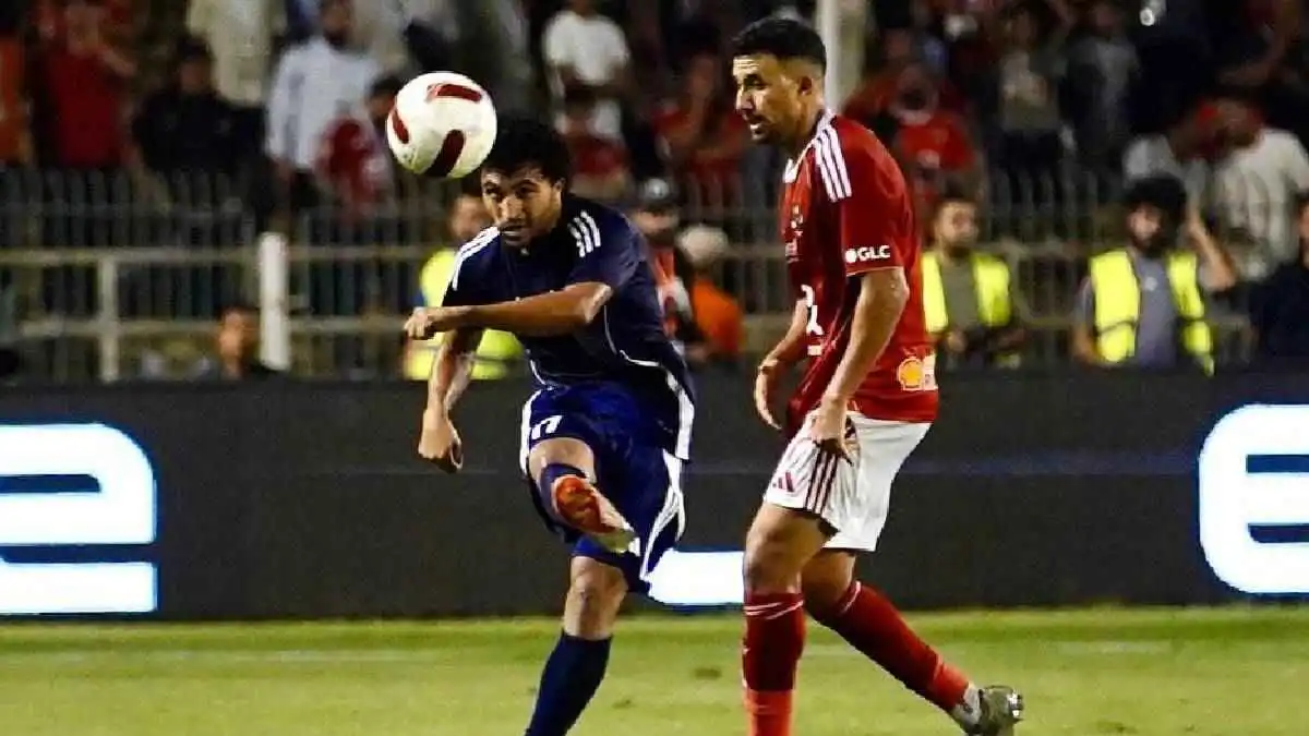 هناك شيء خطأ.. غضب عارم من أحمد حسن بعد تعادل الأهلي (فيديو)