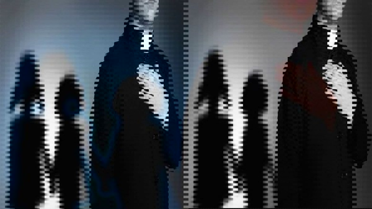 اعتدى جنسيًّا عليهم.. رجل دين في فرنسا يواجه تهم اغتصاب قاصرين