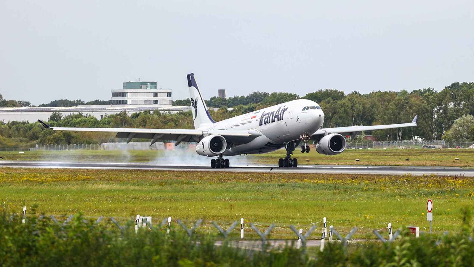 بعد 9 سنوات توقف.. إيران تستأنف الرحلات من مشهد إلى الدمام