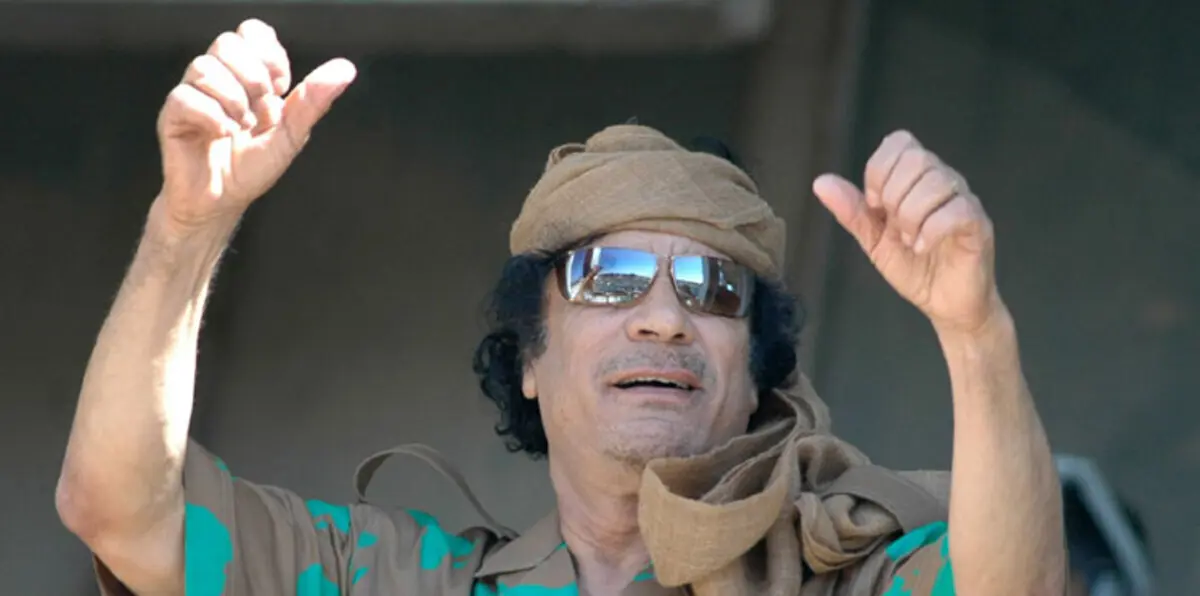 السلطات المصرية تحتجز عاملين بقناة مؤيدة للقذافي