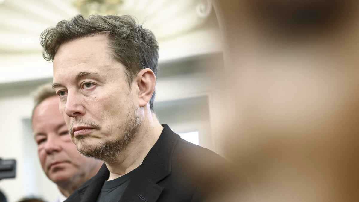 لصالح صديق ترامب.. ماسك يفقد لقب "أغنى شخص في العالم"