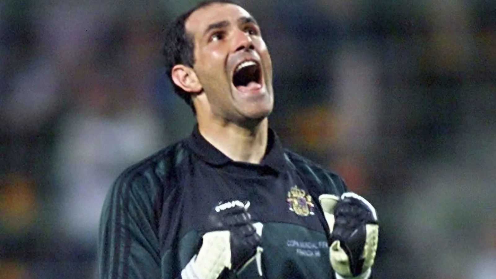 من هو أسطورة برشلونة المرشح لتولي منصب المدير الرياضي بالأهلي المصري؟ 