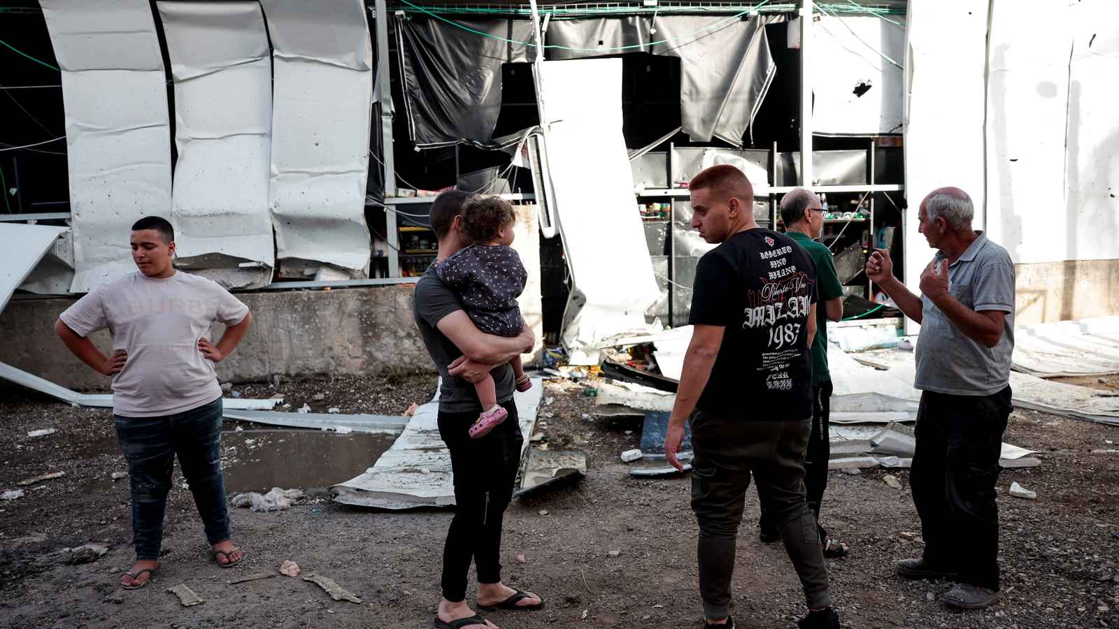 الجيش الإسرائيلي: اعتراض مسيّرة من لبنان وضرب 70 هدفا لـ"حزب الله"