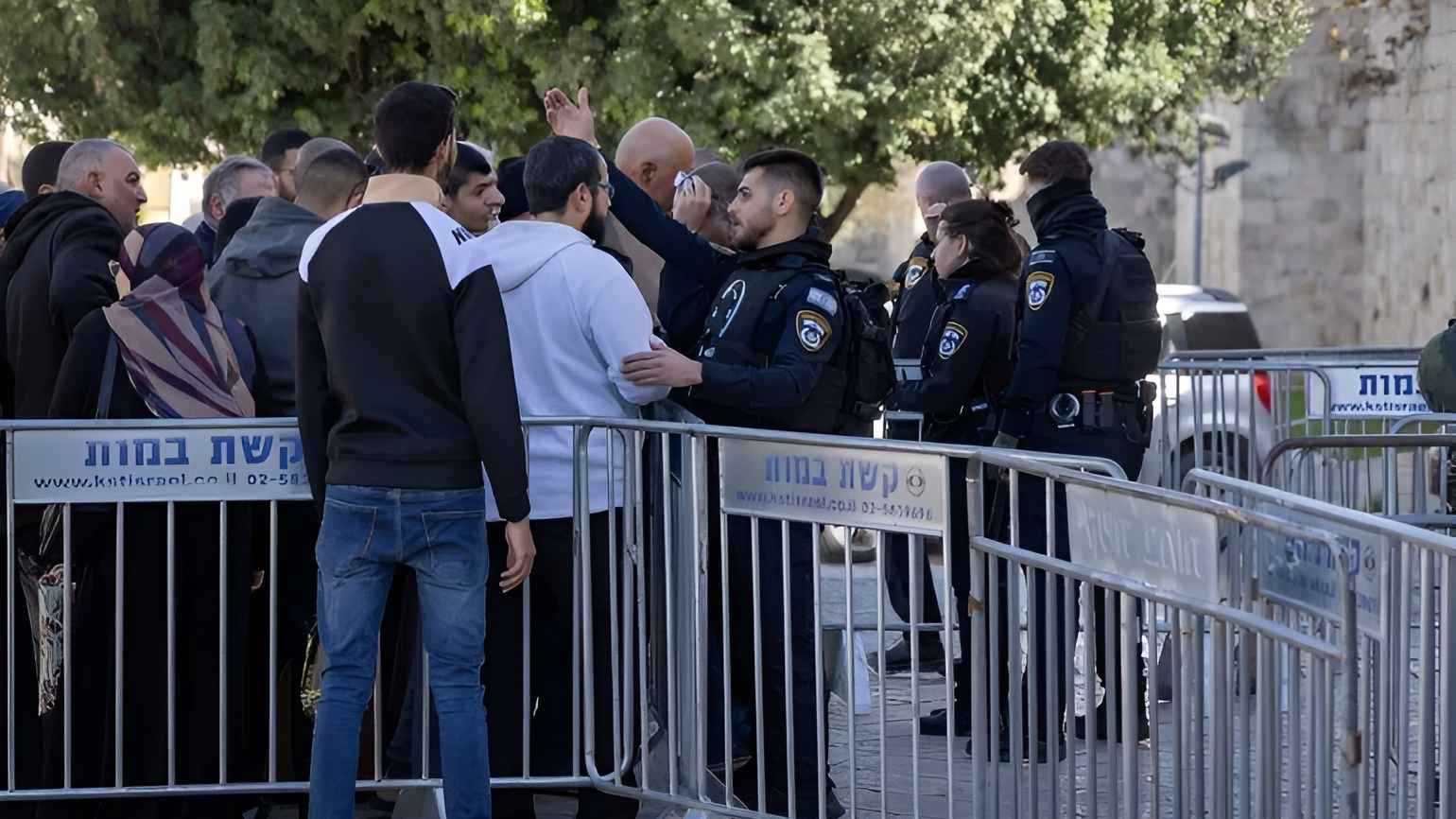 تزامناً مع زيارة ترامب.. إسرائيل تفرض حظراً على الطيران وتقيّد الحركة