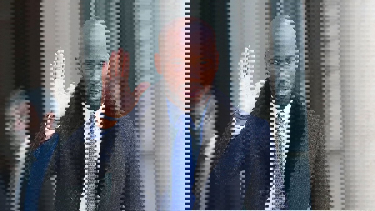 صحيفة: ديديه دروغبا يقدّم أوراق ترشحه لرئاسة الاتحاد الإيفواري لكرة القدم