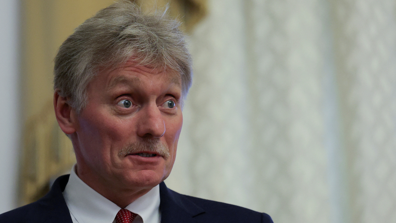 "معلومات كاذبة".. الكرملين ينفي أي محادثات سرية بين بوتين وماسك