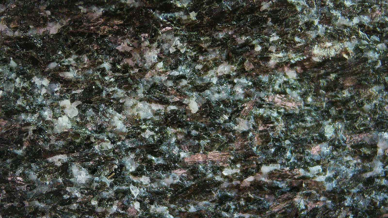 "حزام أخضر".. اكتشاف أقدم الصخور البركانية على وجه الأرض‎