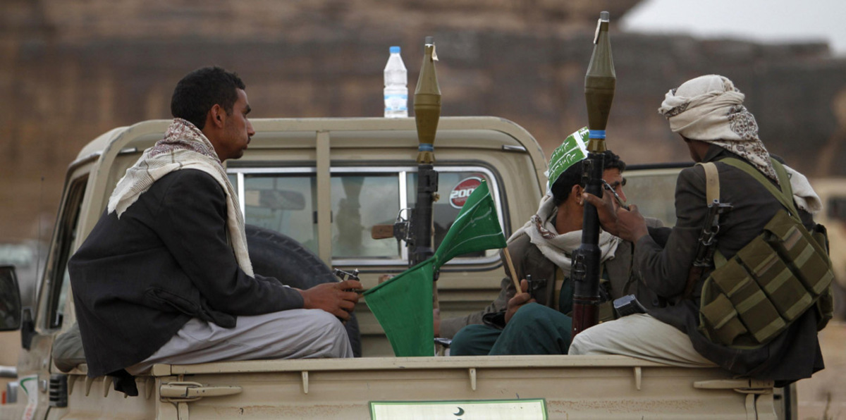 مع ارتفاع حصيلة الوفيات.. الحوثيون يبيعون أدوية "الكوليرا"  في السوق السوداء