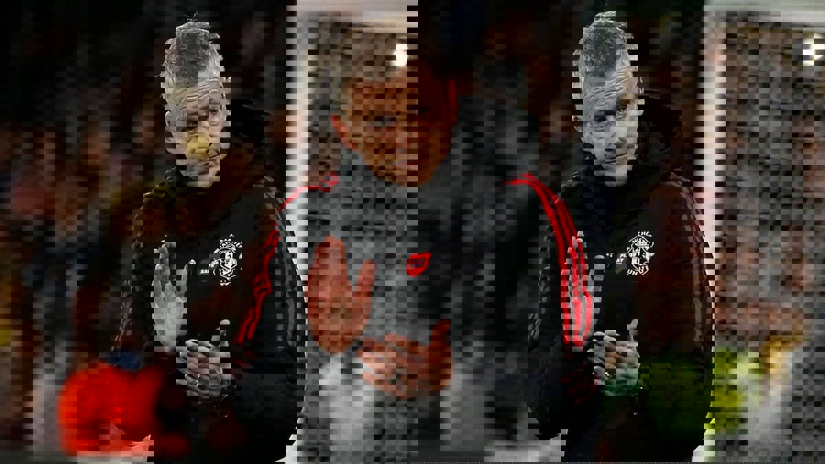 إدارة مانشستر يونايتد تجتمع لإقالة سولشاير وإقناع زيدان بخلافته