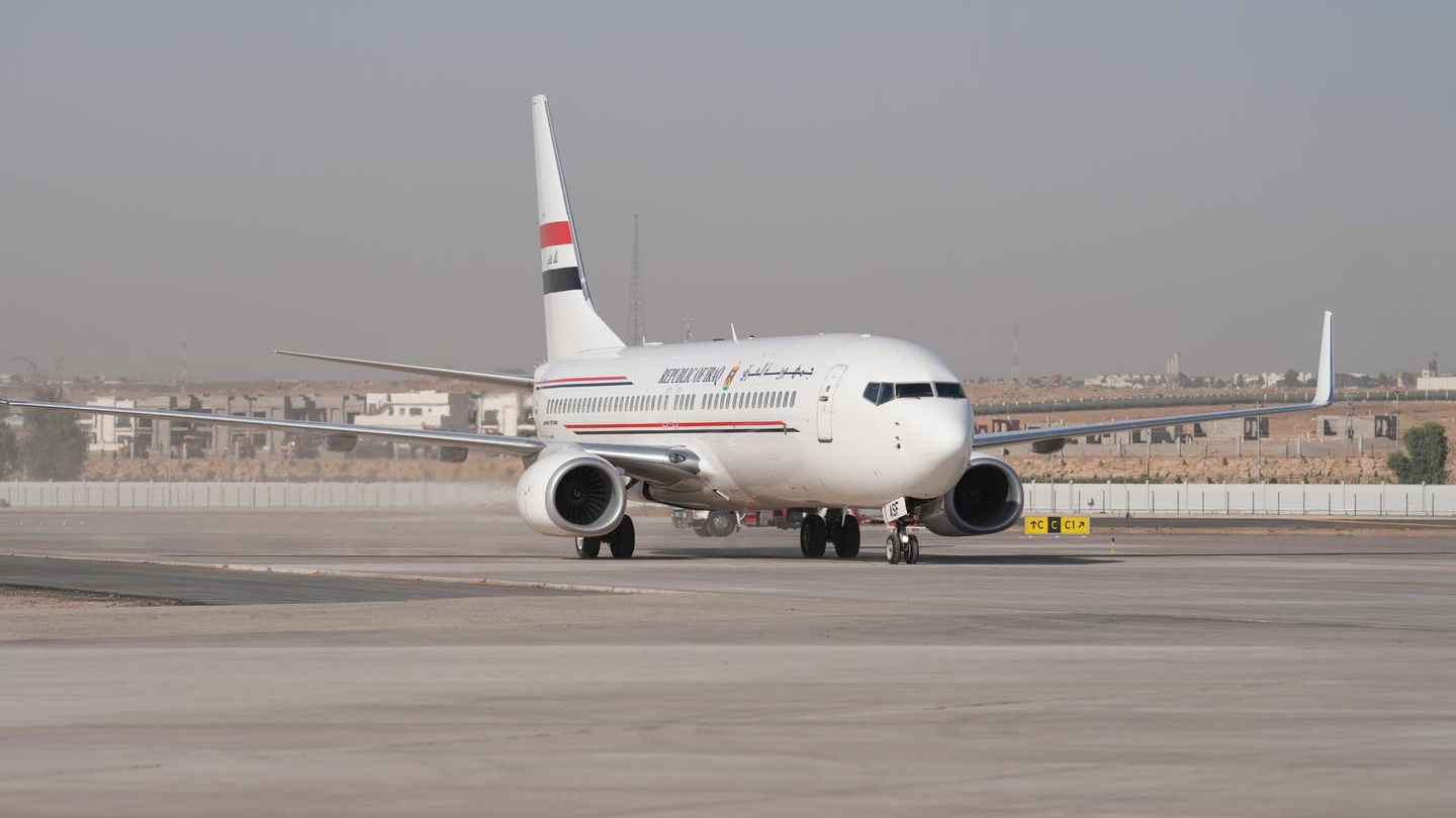 العراق يفتتح مطار الموصل بعد أعوام من دحر داعش (فيديو)