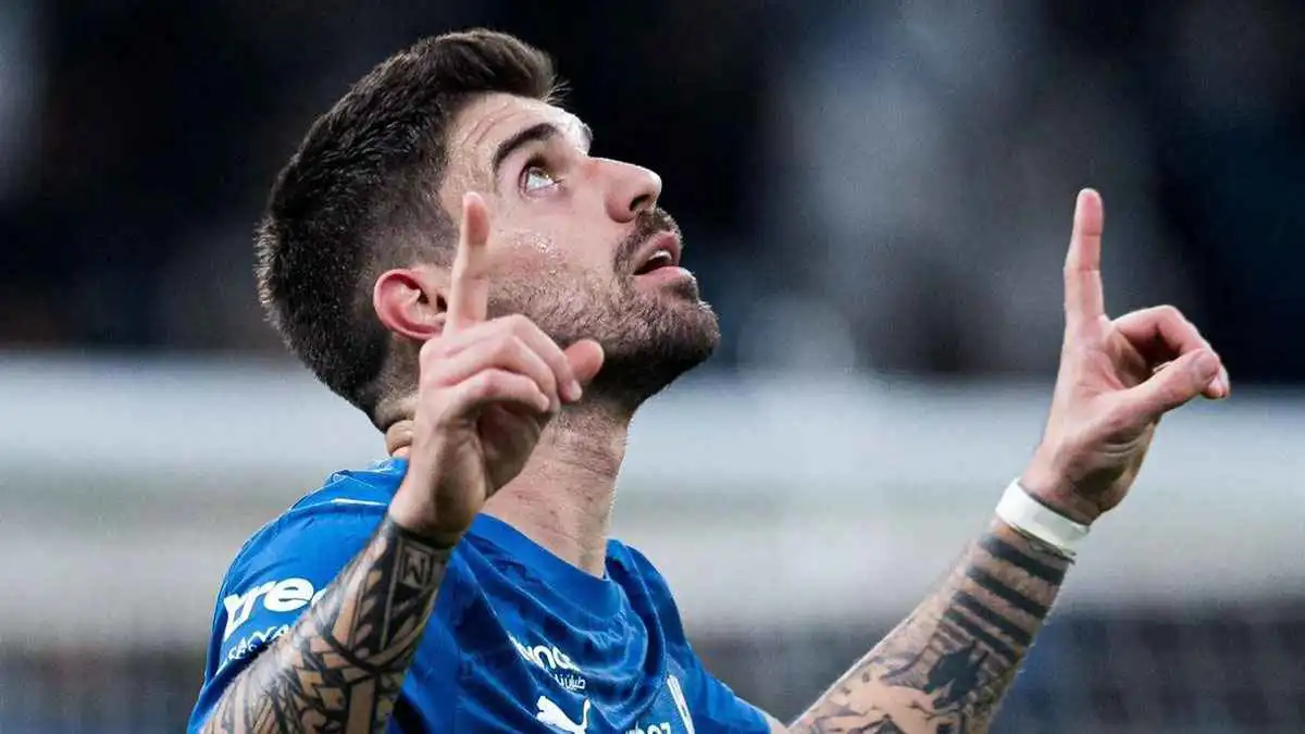 تطورات جديدة بشأن مفاوضات الهلال مع نيفيز لتجديد عقده